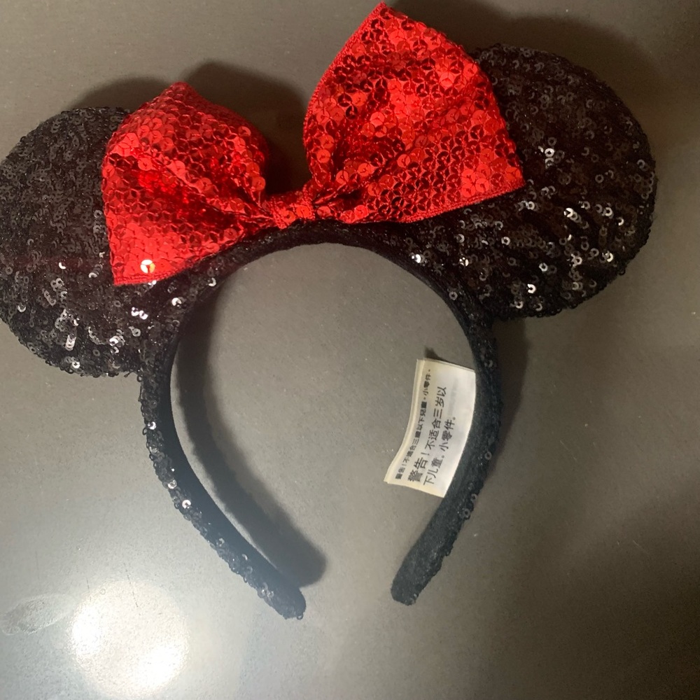 Authentic 
Minnie Mouse Ears Headband, Black and red Bow